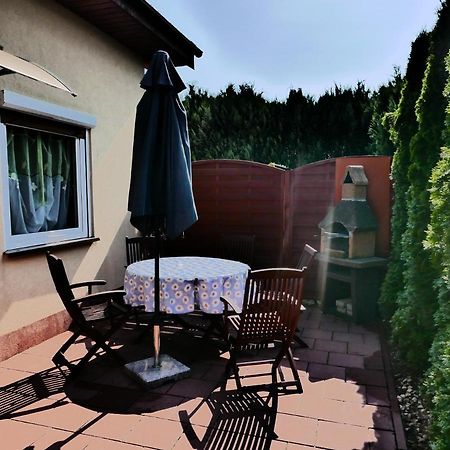 Ferienhäuser mit Pool Rewal Exterior foto